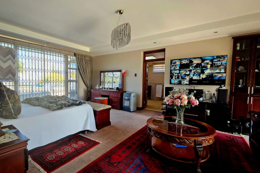 4 Bedroom Property for Sale in Heuwelsig Free State
